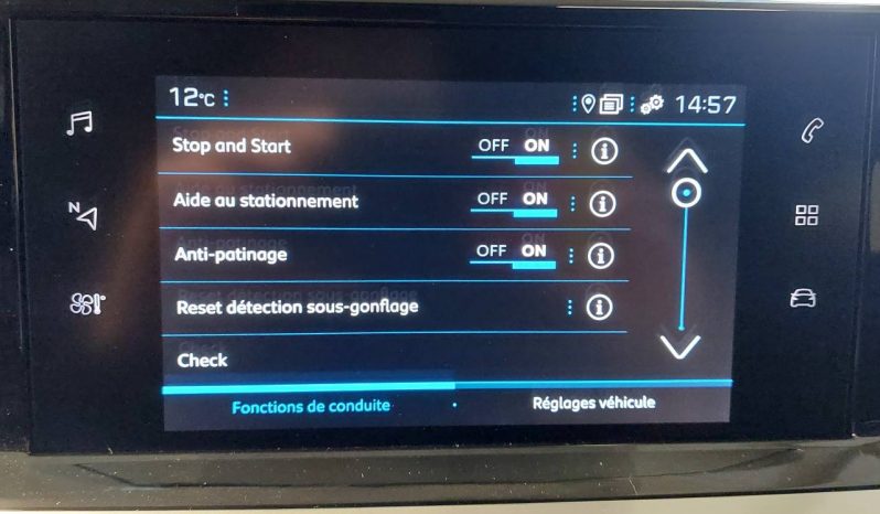 
								Peugeot 208 (2) BLUEHDI 100 S&S Allure full									
